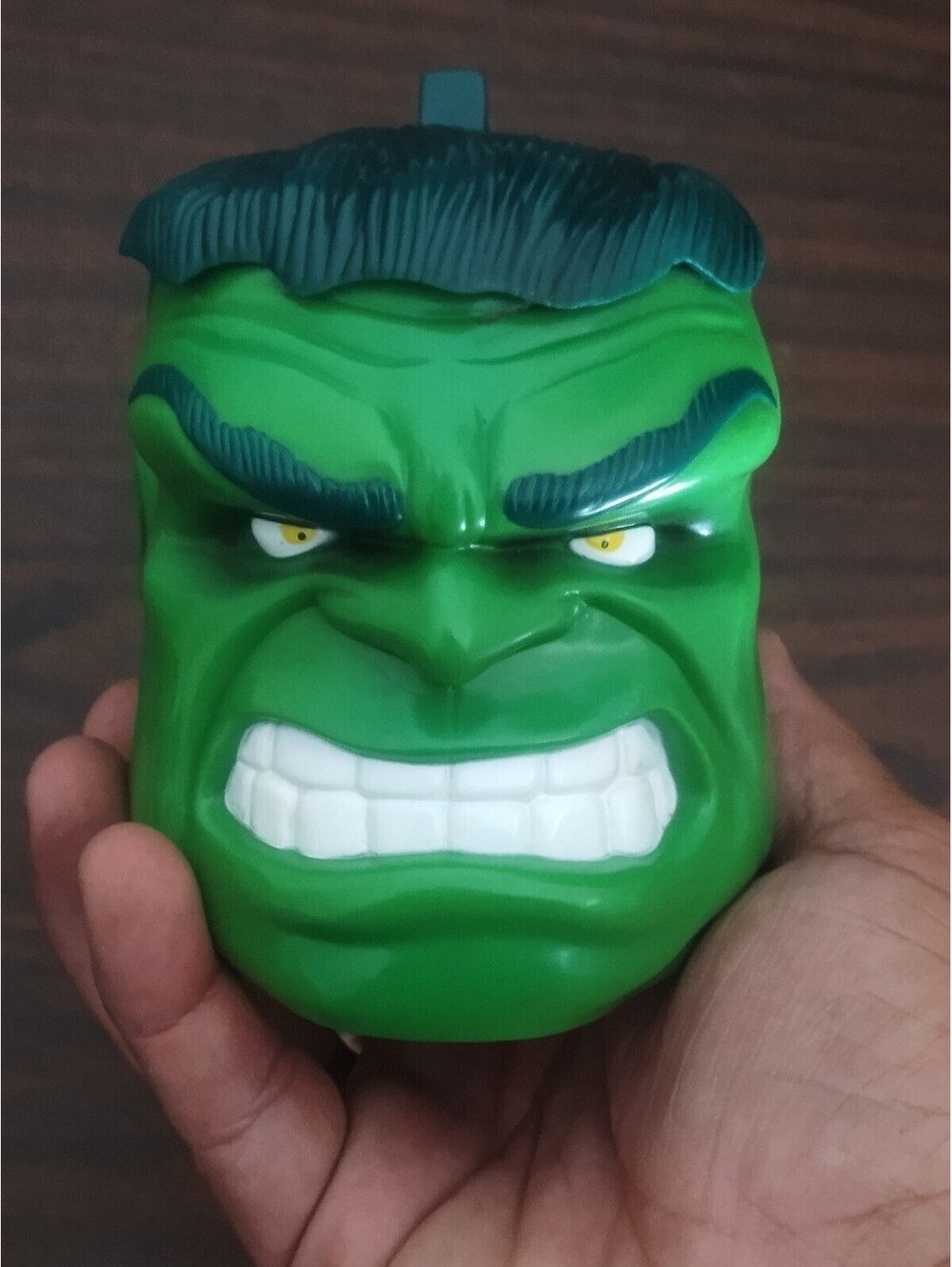 Vintage Marvel Hulk drinking cup with Handle Lid